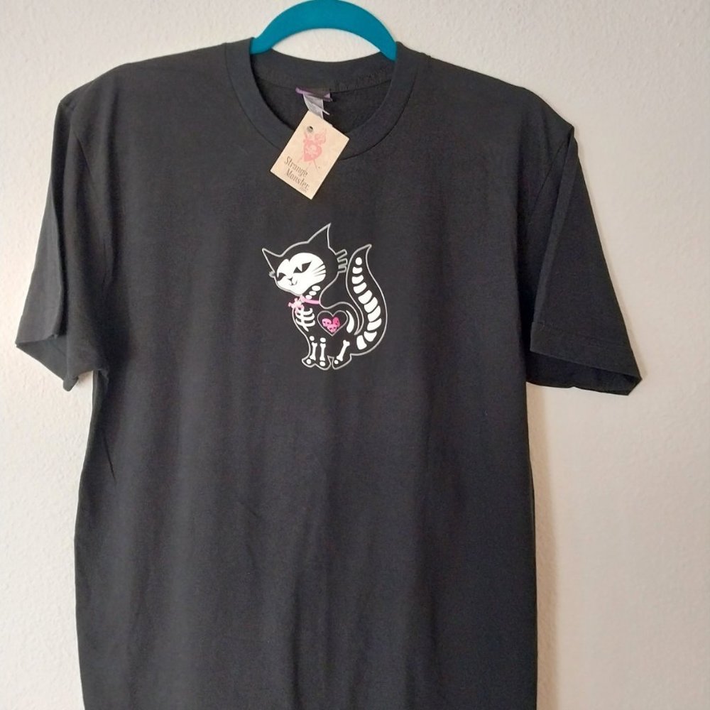 Strange Monster Black Kitty Skeleton with Heart T-Shirt NWT